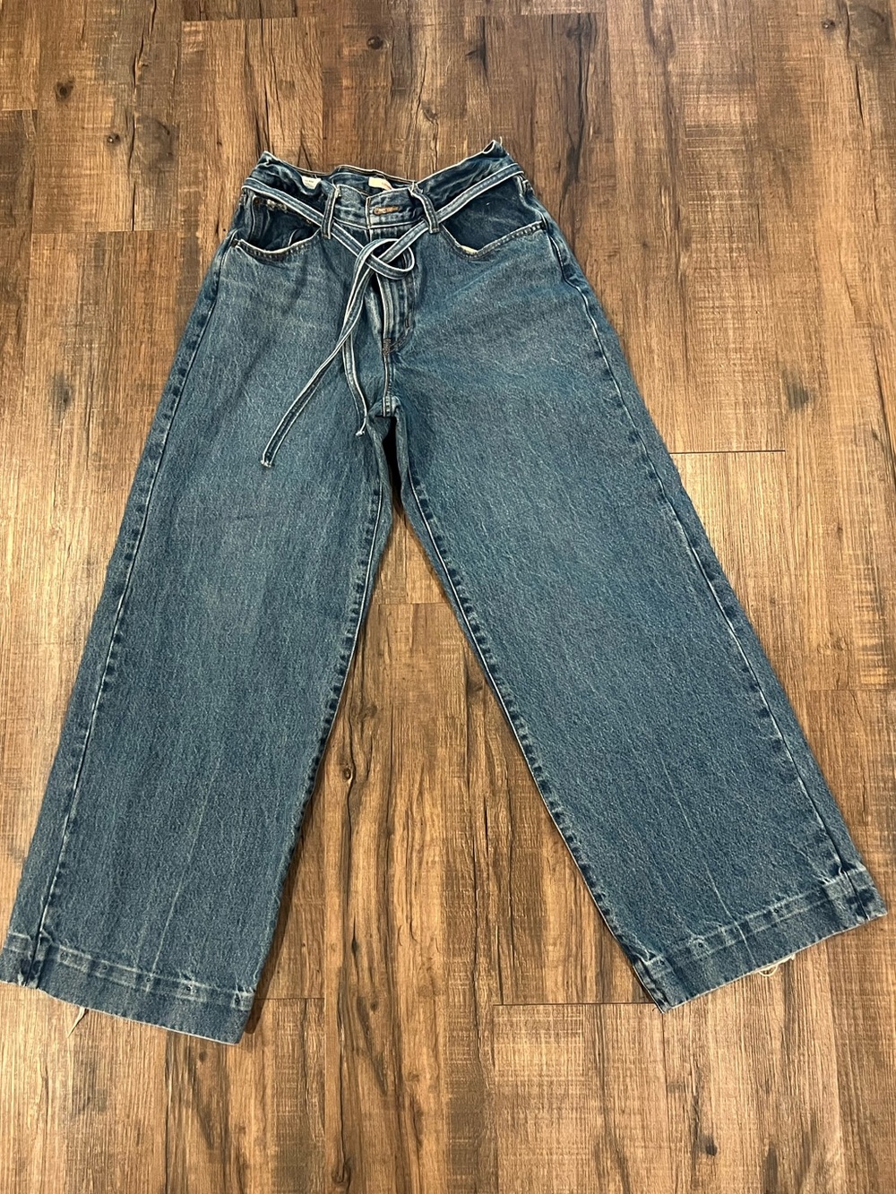Levi’s XL Straight Jeans Women’s 28x31 – Excellent Condition - Picture 3 of 10
